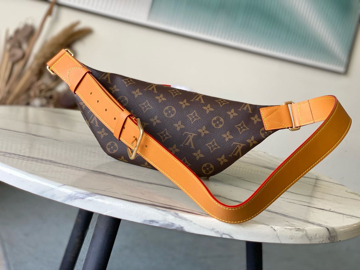 Louis Vuitton M14019 Rush Bumbag
