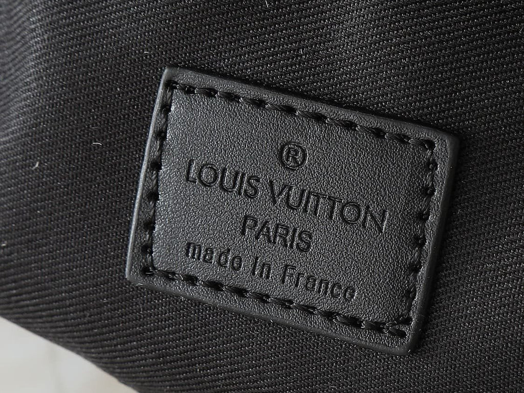 Louis Vuitton M12636 Pulse Wearable Wallet