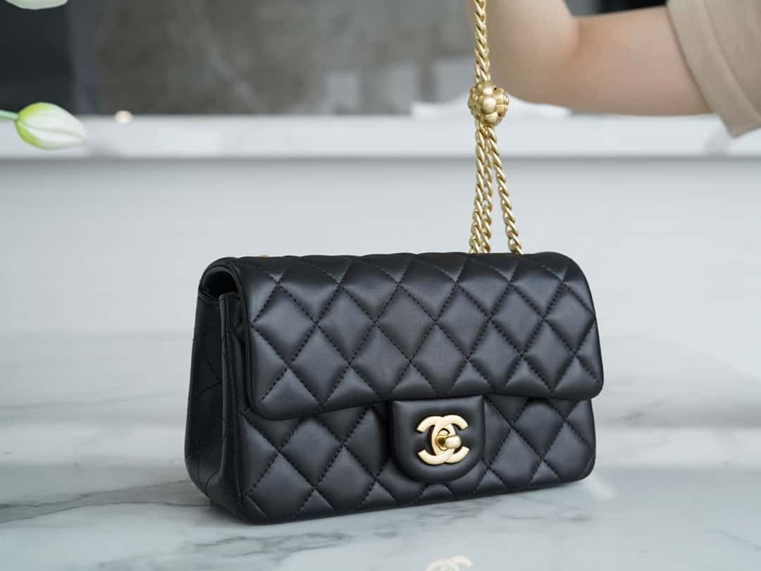 CHANEL 23S mini black AS4041